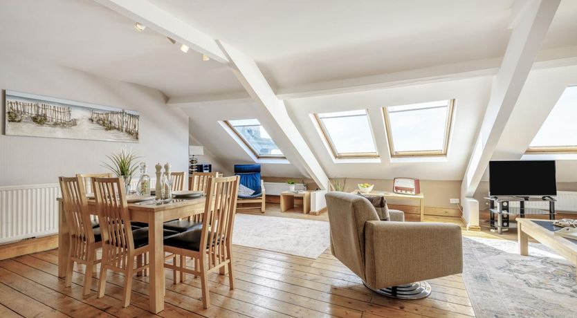 Photo of 2 Bed in Whitby