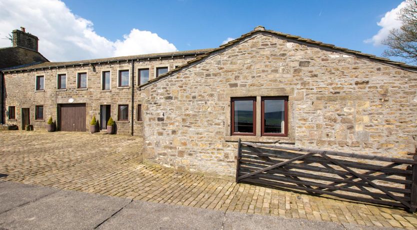 Photo of 2 Bed in Cowling