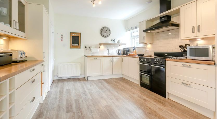 Photo of 3 Bed in Mortehoe