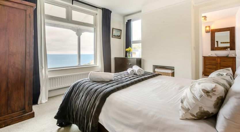 Photo of 3 Bed in Mortehoe