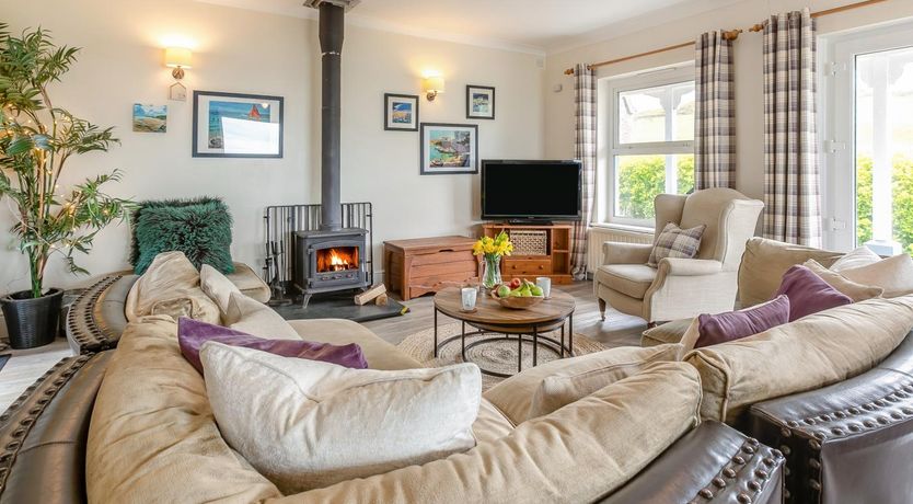 Photo of 3 Bed in Mortehoe