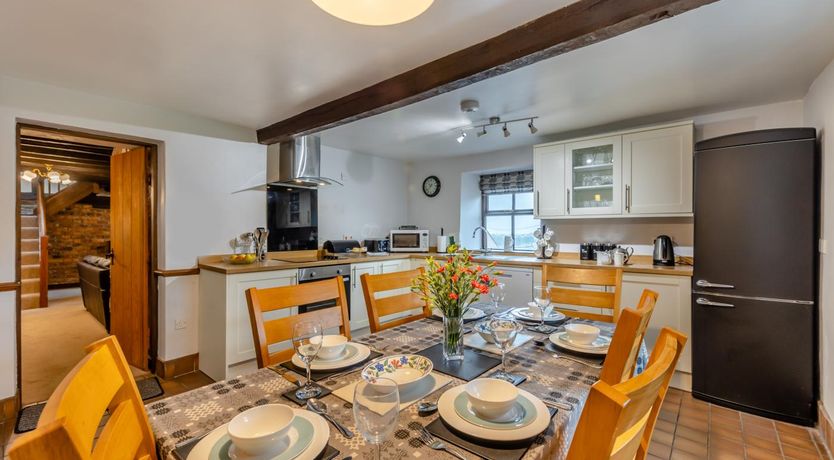 Photo of 3 Bed in Denbigh