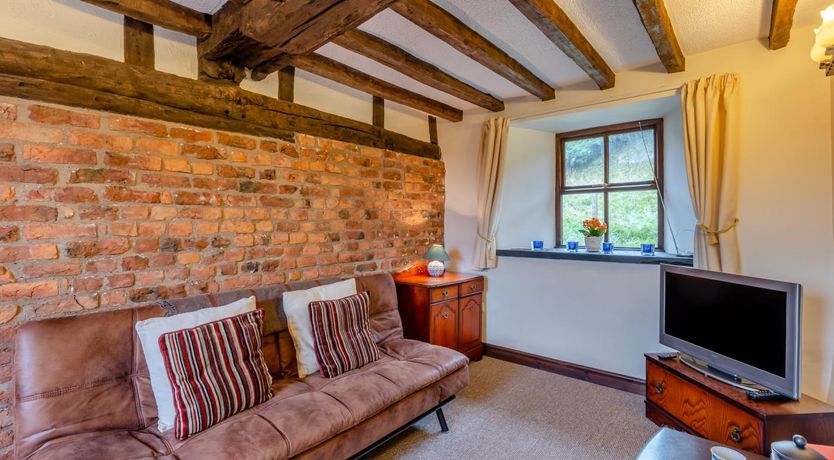 Photo of 3 Bed in Denbigh