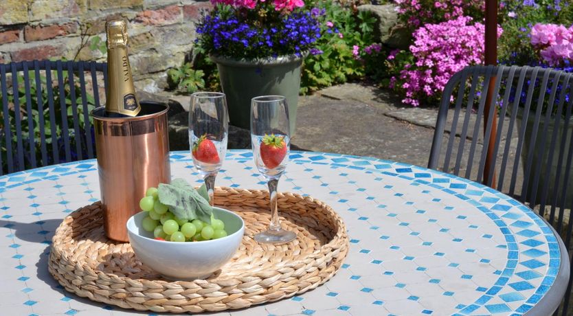 Photo of 2 Bed in Whitby