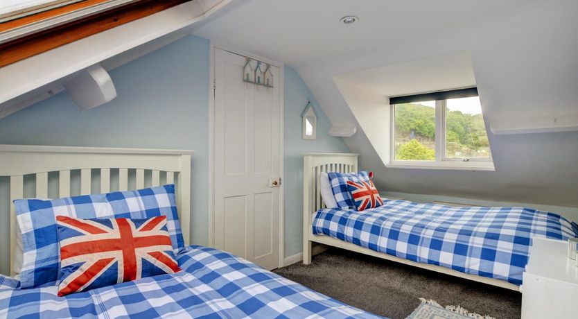 Photo of 2 Bed in Whitby