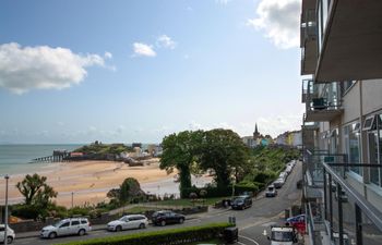 1 Bed in Tenby Holiday Home