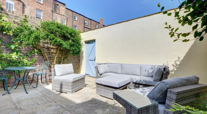 Photo of 4 Bed in Whitby