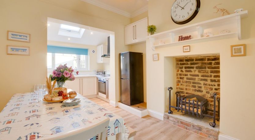 Photo of 4 Bed in Whitby