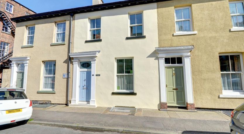 Photo of 4 Bed in Whitby