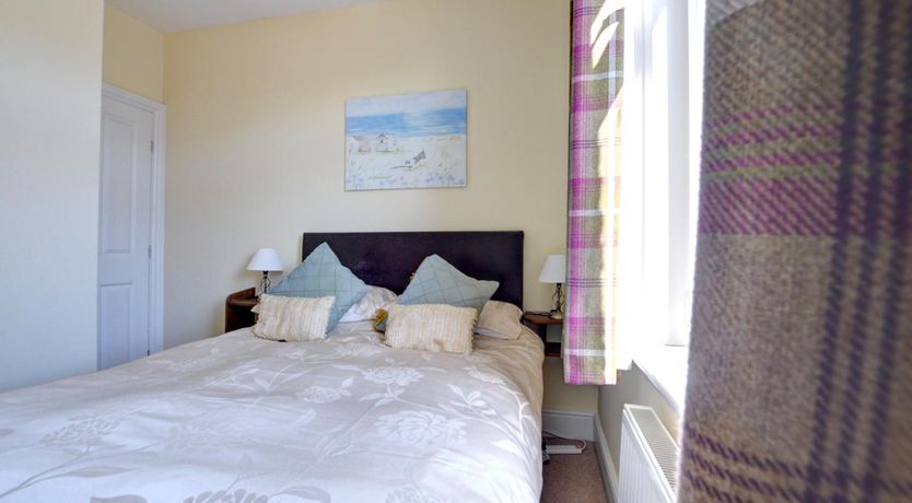 Photo of 4 Bed in Whitby