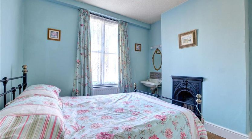 Photo of 3 Bed in Whitby