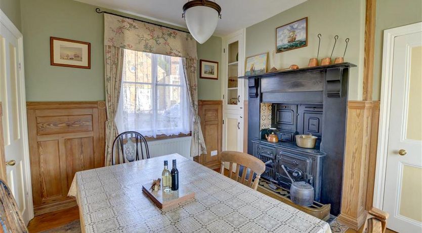 Photo of 3 Bed in Whitby