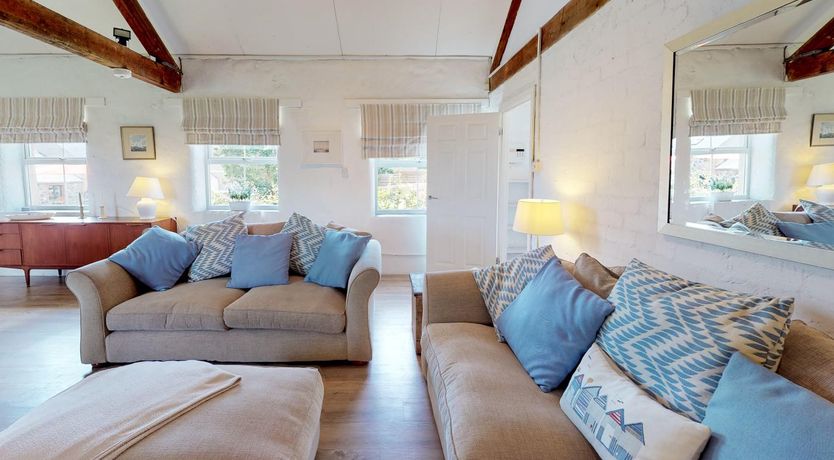 Photo of 4 Bed in Pwllheli