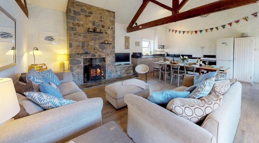 Photo of 4 Bed in Pwllheli