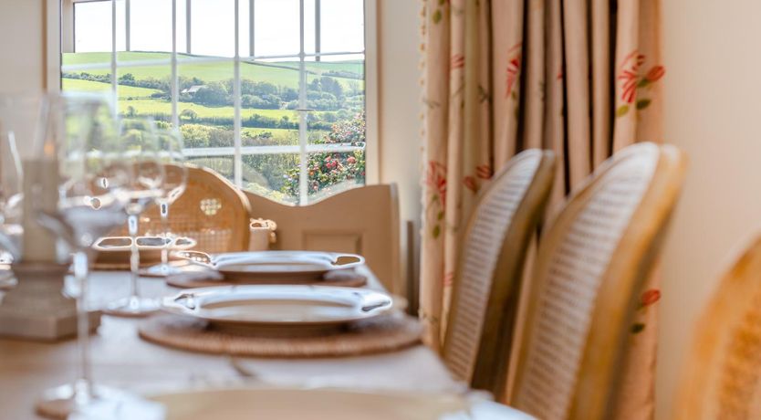 Photo of 4 Bed in Boscastle