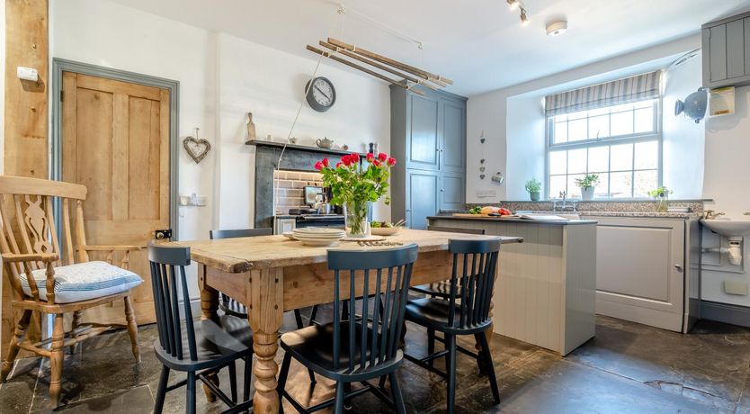 Photo of 4 Bed in Boscastle