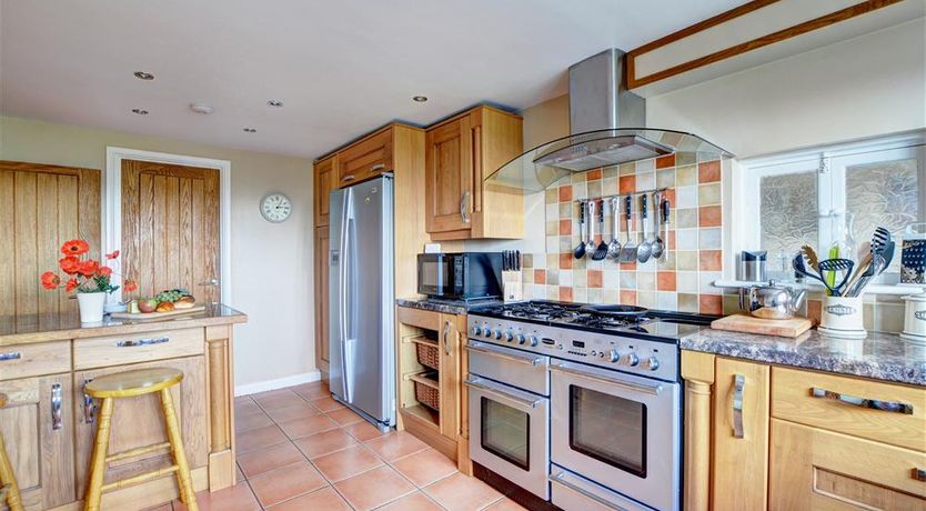 Photo of 3 Bed in Lynton