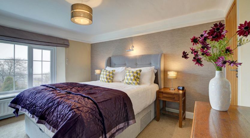 Photo of 3 Bed in Lynton