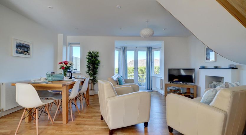 Photo of 3 Bed in Mortehoe