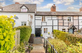 2 Bed in Montgomery Holiday Home