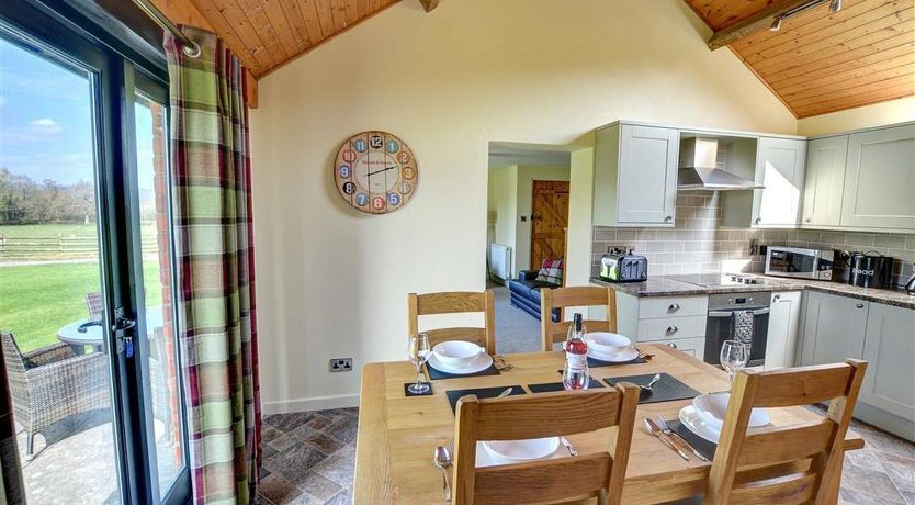 Photo of 2 Bed in Llandinam