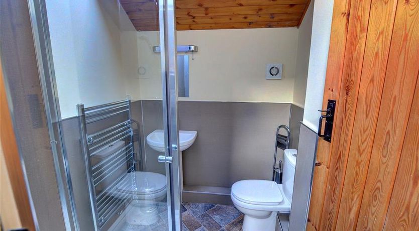 Photo of 2 Bed in Llandinam