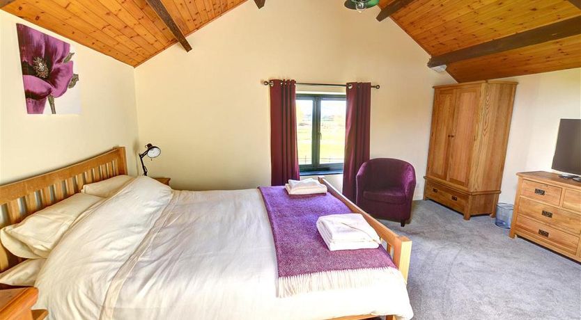 Photo of 2 Bed in Llandinam