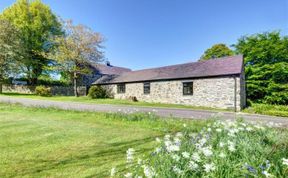 Photo of 2 Bed in Menai Bridge