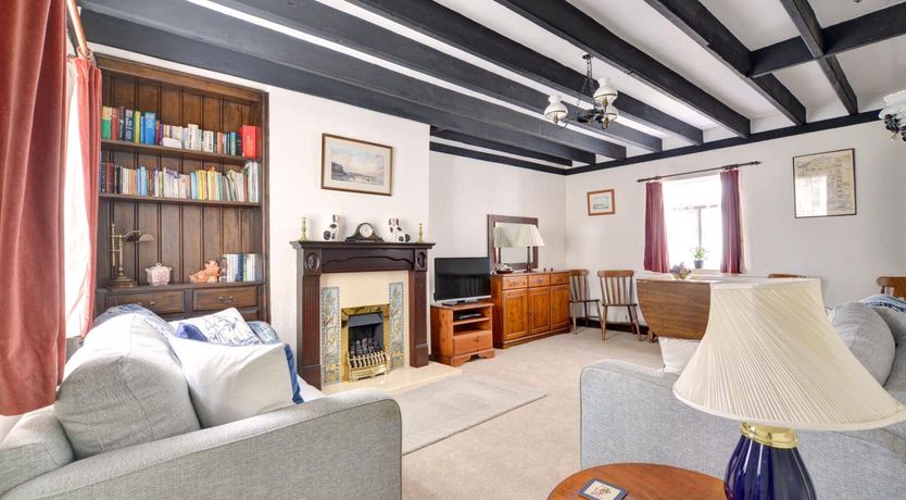 Photo of 4 Bed in Whitby