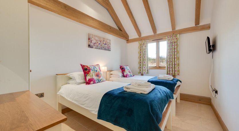 Photo of 2 Bed in Tenterden
