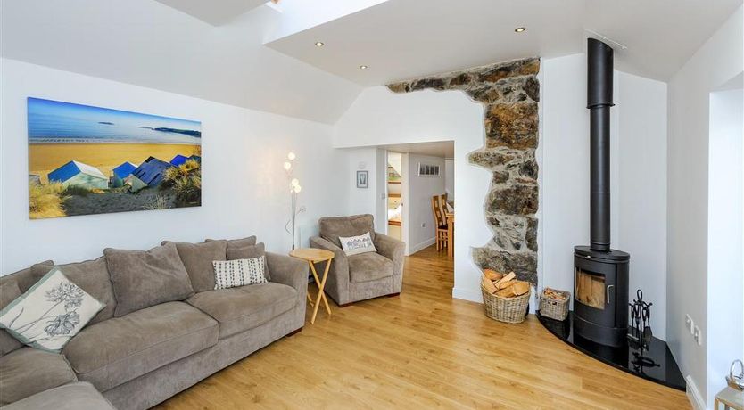 Photo of 3 Bed in Pwllheli