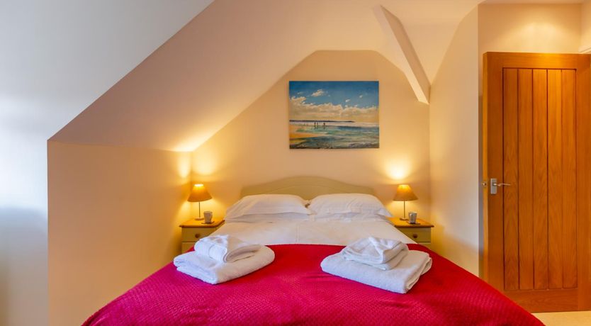 Photo of 3 Bed in Whitby