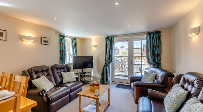 Photo of 3 Bed in Whitby