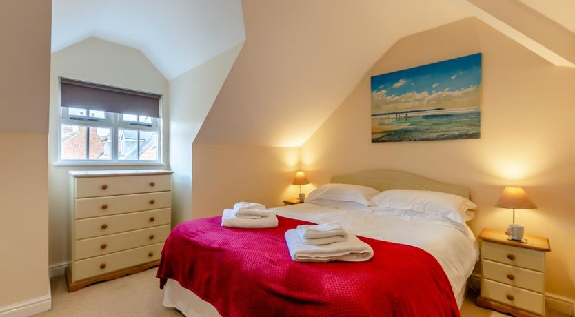 Photo of 3 Bed in Whitby