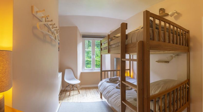 Photo of 2 Bed in Lynton