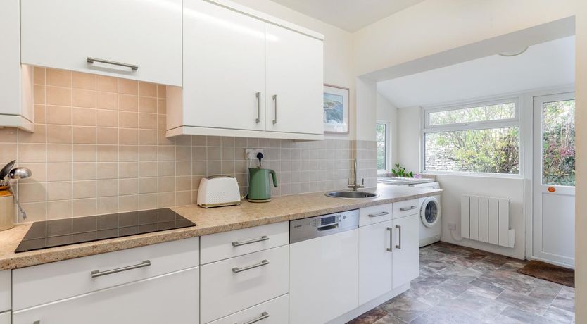 Photo of 4 Bed in Worth Matravers