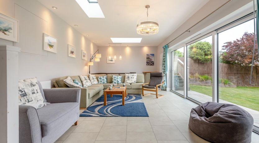 Photo of 5 Bed in Studland