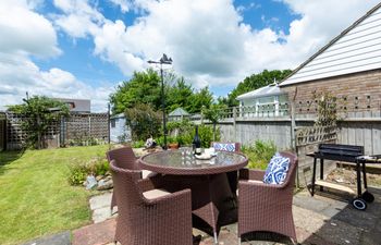 2 Bed in Winchelsea Holiday Home