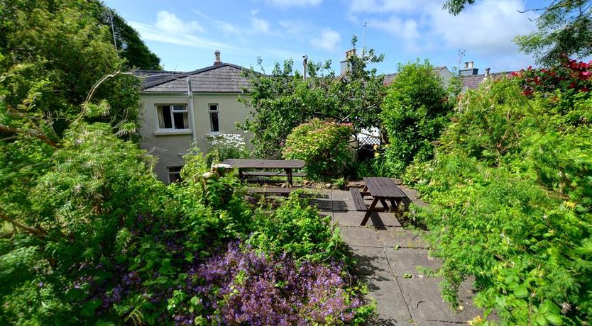 Photo of 4 Bed in Tenby