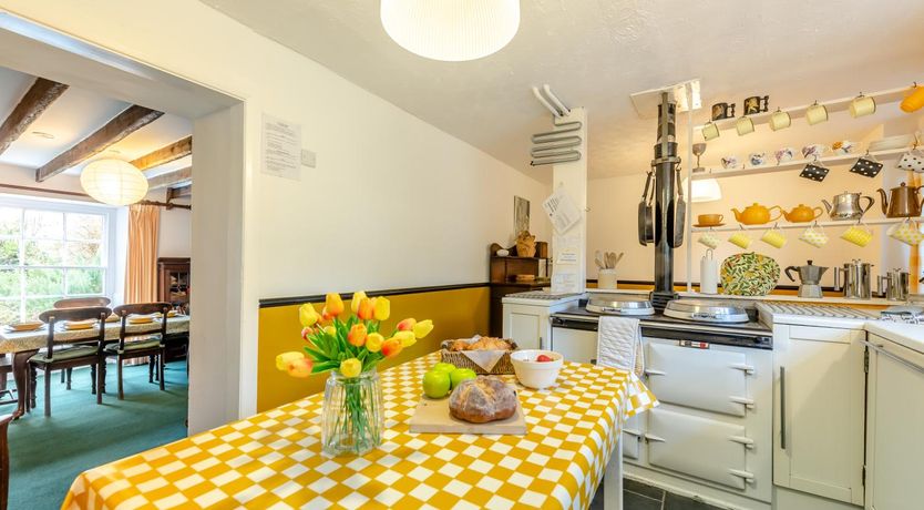 Photo of 4 Bed in Tenby