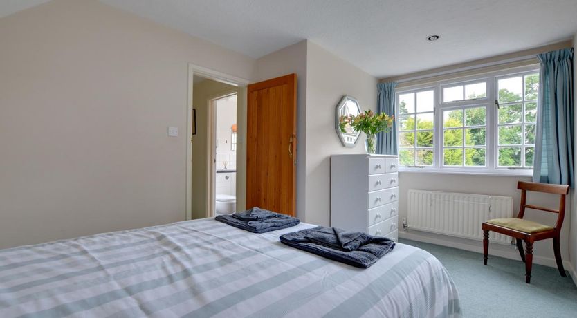 Photo of 2 Bed in Tunbridge Wells