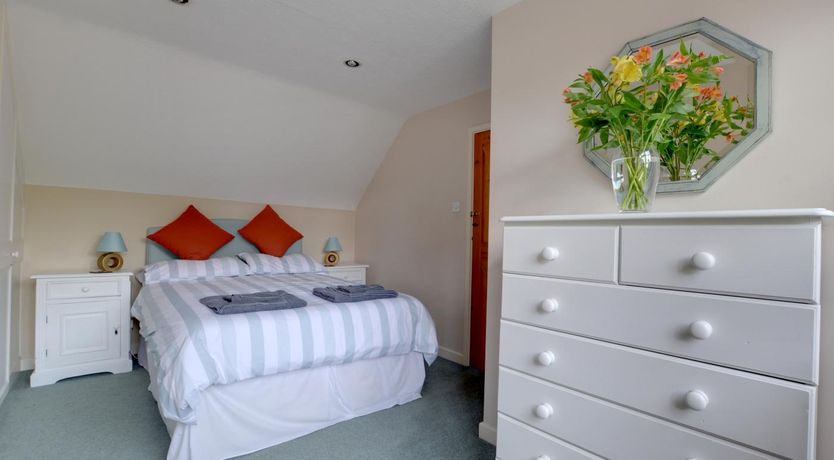 Photo of 2 Bed in Tunbridge Wells