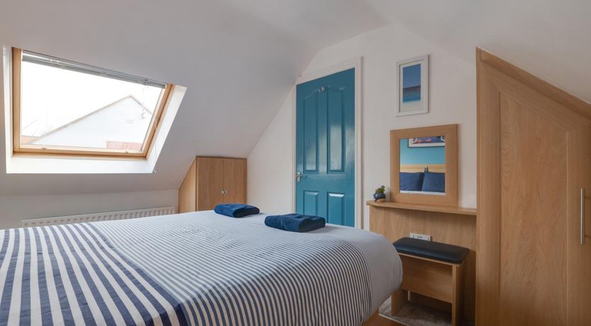 Photo of 3 Bed in Whitby