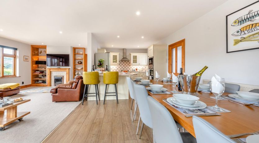 Photo of 5 Bed in Saundersfoot