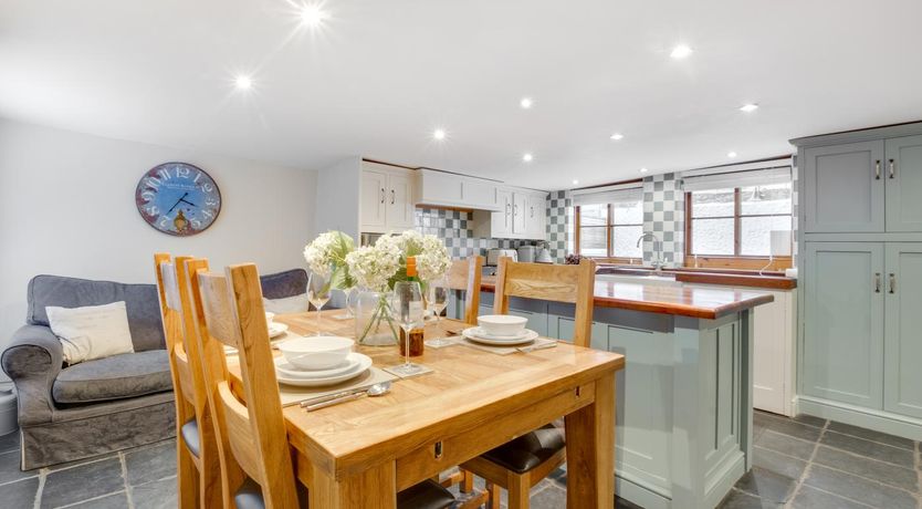 Photo of 2 Bed in Whitby