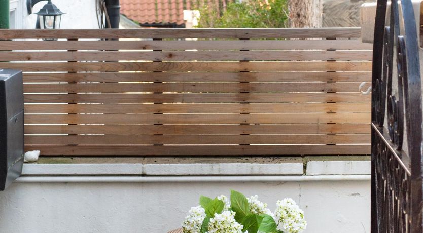 Photo of 2 Bed in Whitby