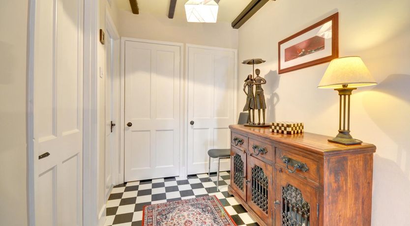 Photo of 2 Bed in Whitby