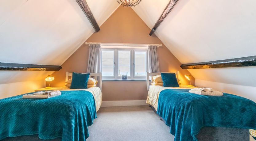 Photo of 2 Bed in Whitby