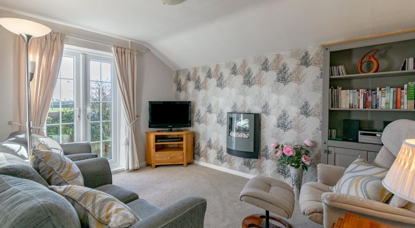 Photo of 2 Bed in Pwllheli