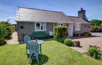 2 Bed in Pwllheli Holiday Home